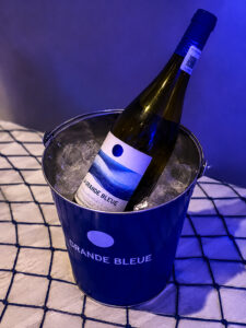 Llega a México La Grande Bleue, el emblemático vino de Gérard Bertrand que se suma a la conservación de los océanos de la mano de Oceana